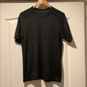 Lululemon Metal Vent Breathe Short Sleeve